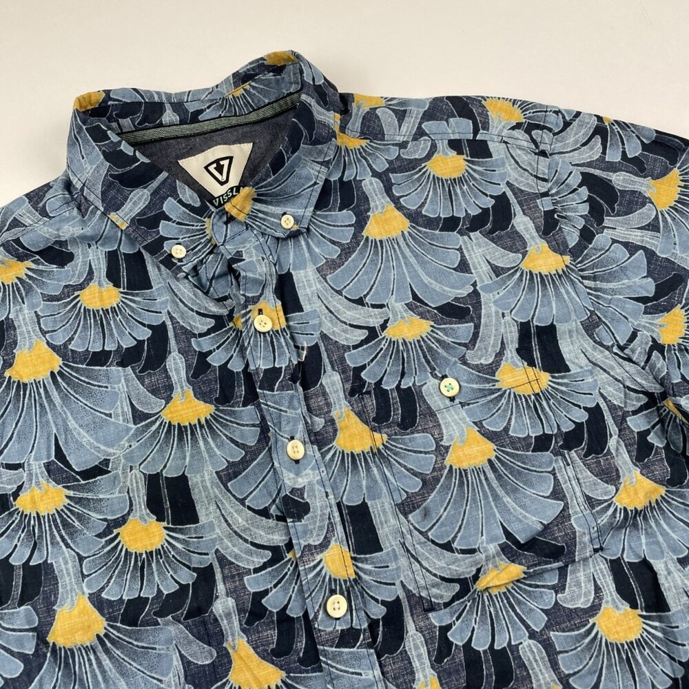 Vissla Button Up Shirt Men’s M Floral Camp Short Sleeve Cotton Blue Casual Hike